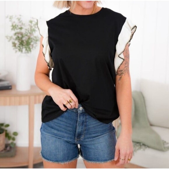 HEIMISH USA Tops - Like love short sleeve ruffle sleeve womens size small black ivory 100 cotton sm